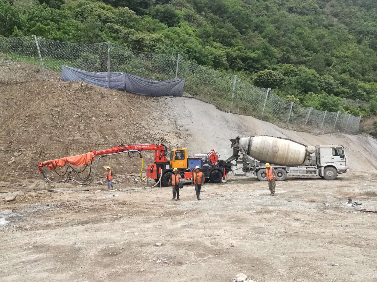 混凝土泵 青科重工 濕噴臺(tái)車